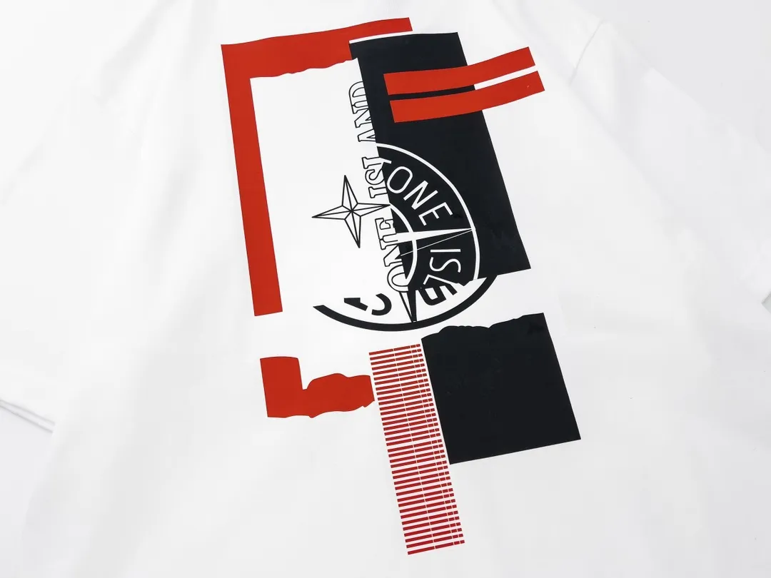 W661#P110💰 [Stone lsland/Stone Island summer patchwork logo printed short-sleeved T-shirt] ⚠️[Original creation with high control of details] - Made of 230g combed cotton 32-count double yarn, soft and comfortable to the touch, sweat-absorbent and breathable. - Simple, basic and versatile style, original single quality, the first choice for couples. - Made in a large factory, four needles and five threads on the shoulder, neat alignment, high quality workmanship. - Same style for men and women, very versatile One piece by hand, the details are clearly visible. Color: Black White Size: M L